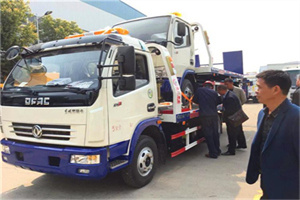 襄阳区汽车道路救援拖车价格